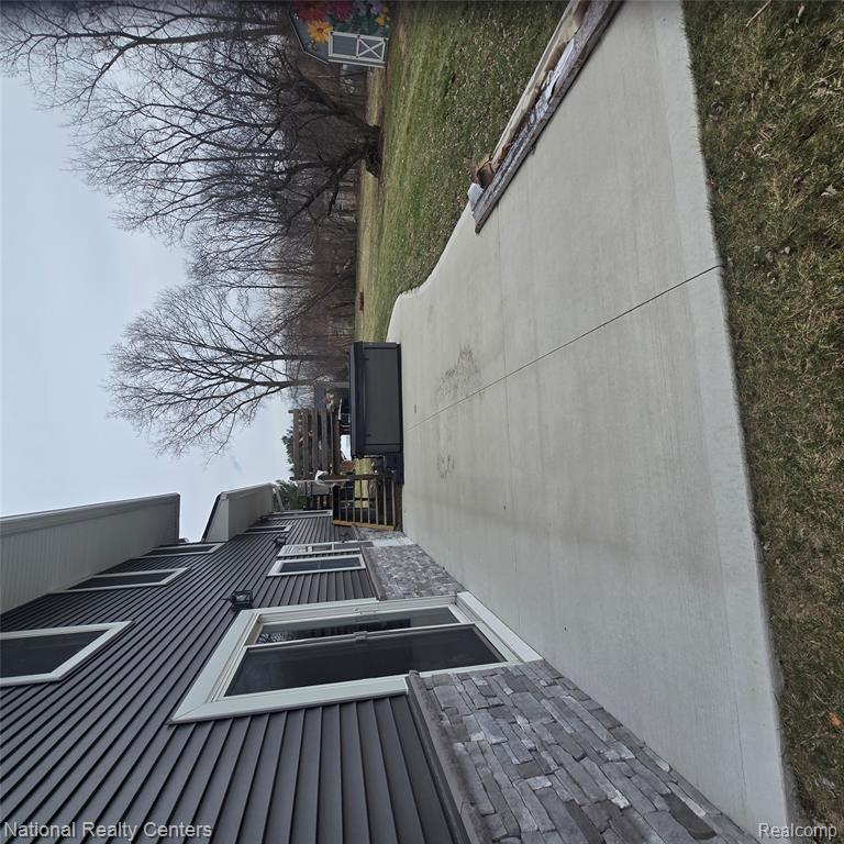 13477 South Horrell Road Fenton, MI 48430 - Photo 21 of 30