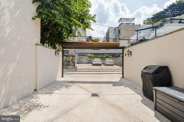 $1,450,000 | 609 South 9th Street, Philadelphia, PA 19147