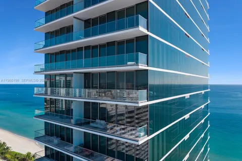 $3,650,000 | 2000 South Ocean Drive, Unit 25B, Hallandale Beach, FL 33009