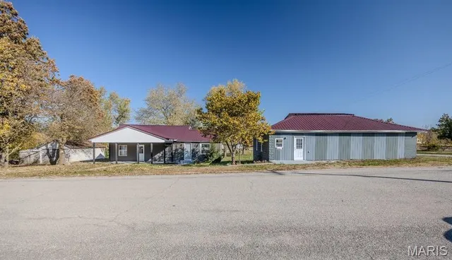 $210,000 | 107 West Ruby Street, Conway, MO 65632