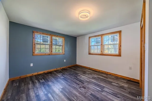 $210,000 | 107 West Ruby Street, Conway, MO 65632