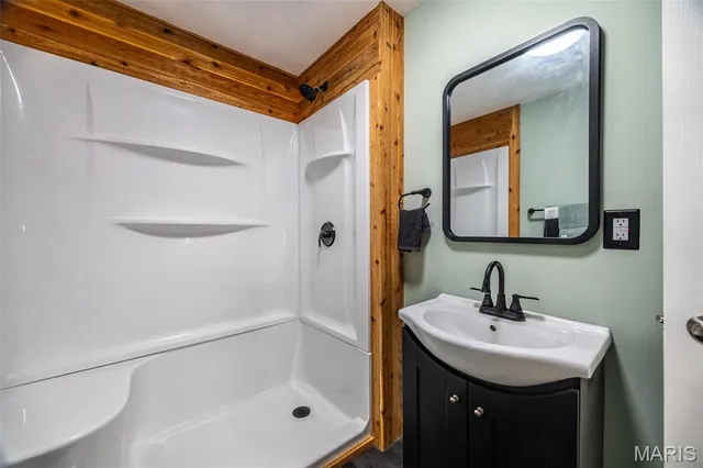 $210,000 | 107 West Ruby Street, Conway, MO 65632