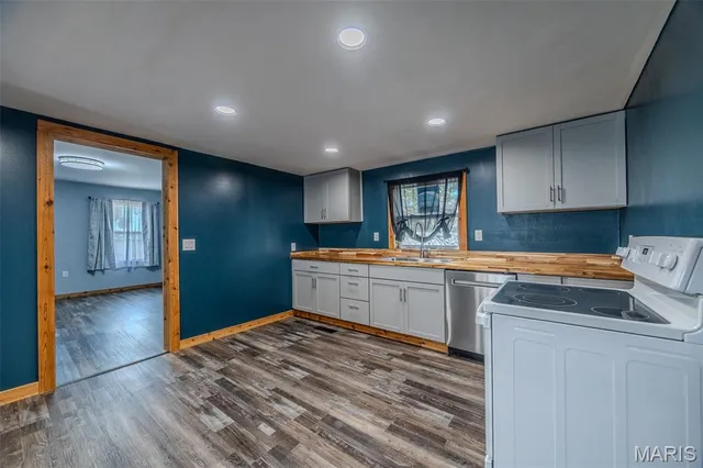 $210,000 | 107 West Ruby Street, Conway, MO 65632