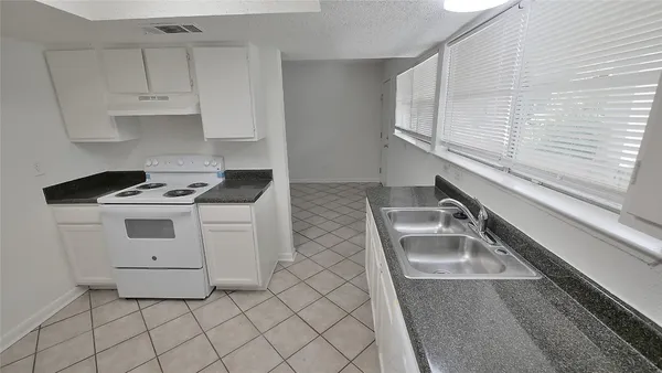 $99,500 | 781 Country Pl Drive, Unit 1061, Houston, TX 77079