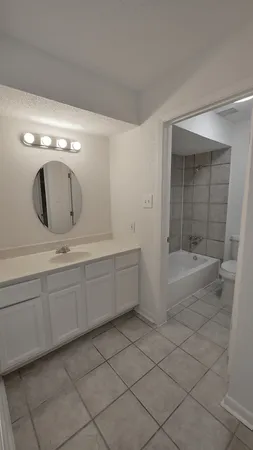 $105,000 | 781 Country Pl Drive, Unit 1061, Houston, TX 77079