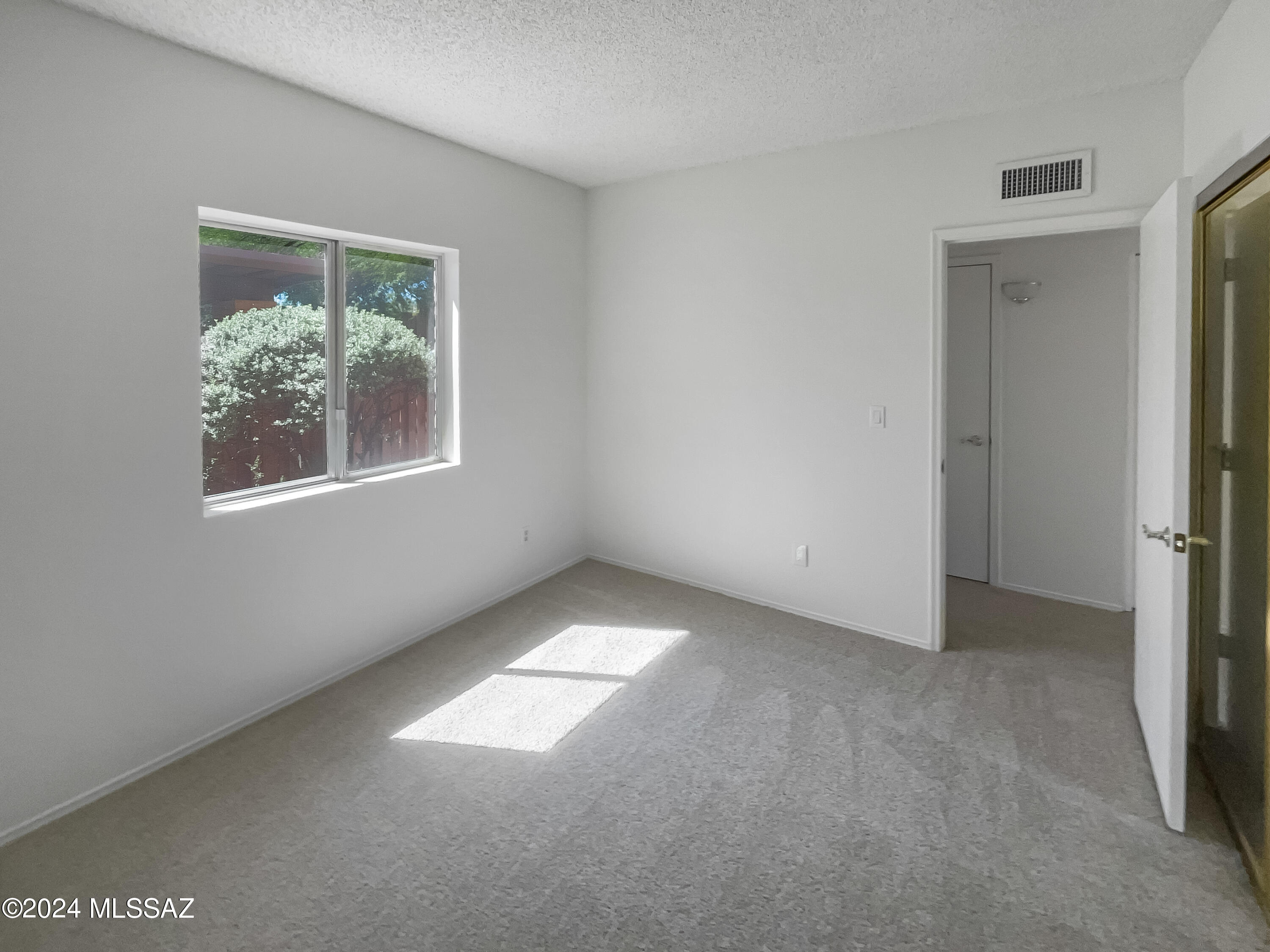 746 South Pantano Road Tucson, AZ 85710 - Photo 5 of 19 Gallery Image 5