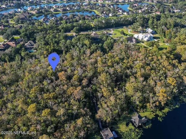 a picture of city and lake view