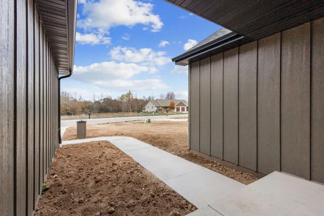 $537,900 | 2998 Creekwood Drive, Green Bay, WI 54311