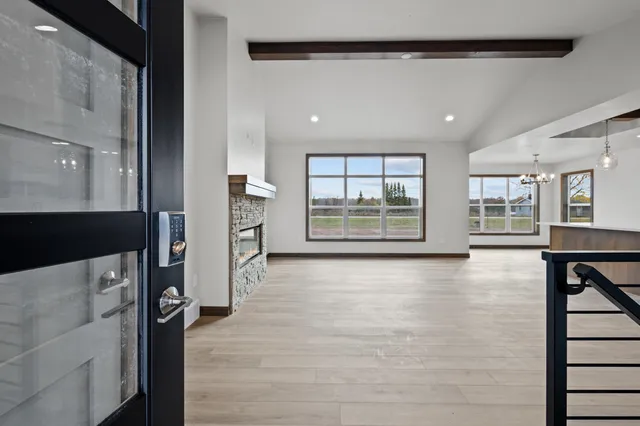 $537,900 | 2998 Creekwood Drive, Green Bay, WI 54311