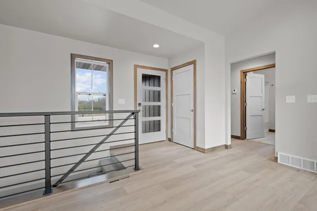 $537,900 | 2998 Creekwood Drive, Green Bay, WI 54311