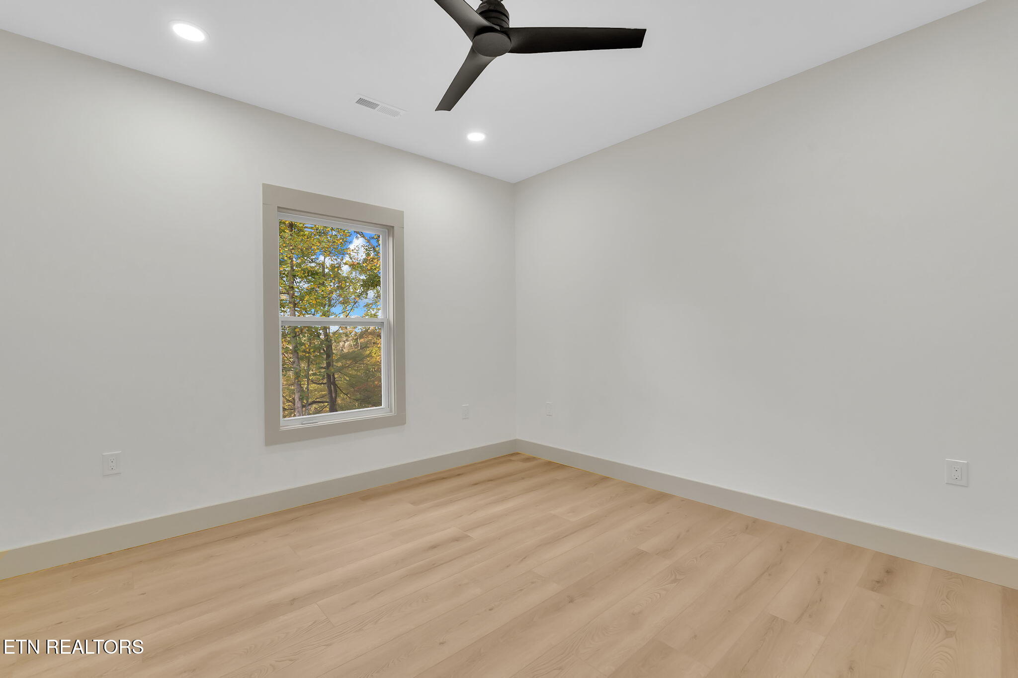 1301 Mountain Terrace Road Knoxville, TN 37932 - Photo 14 of 44 Bedroom #2