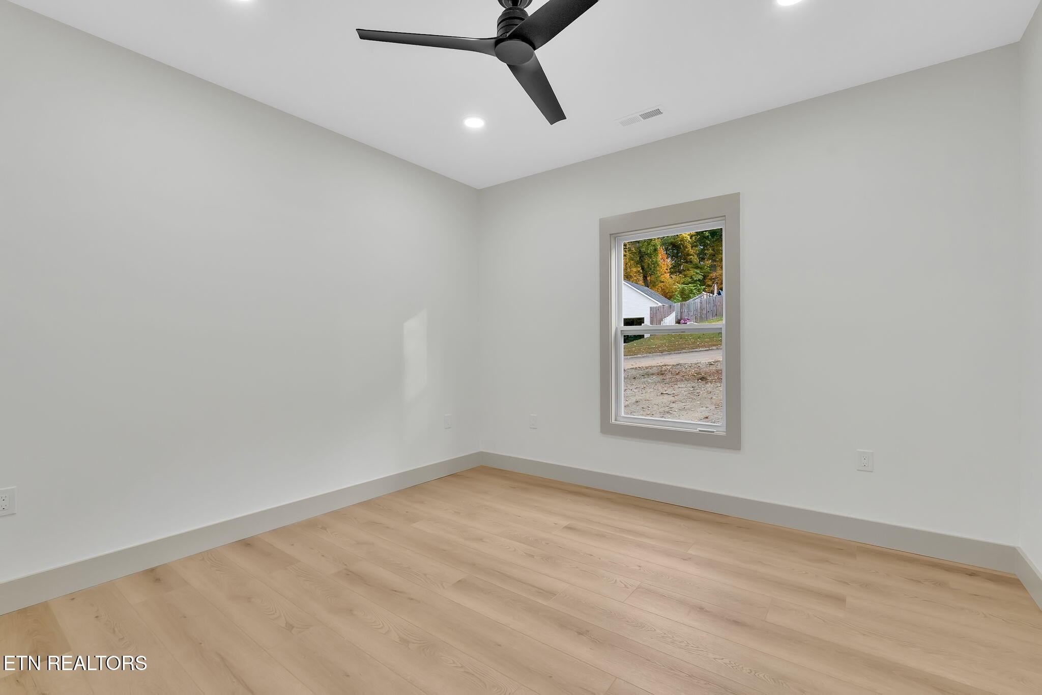 1301 Mountain Terrace Road Knoxville, TN 37932 - Photo 18 of 44 Bedroom #3