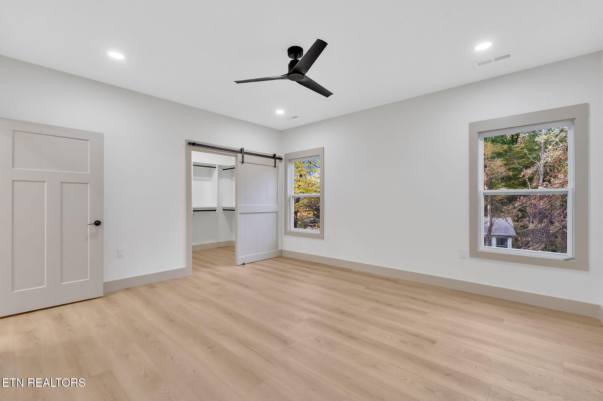 1301 Mountain Terrace Road Knoxville, TN 37932 - Photo 6 of 44 Primary Bedroom