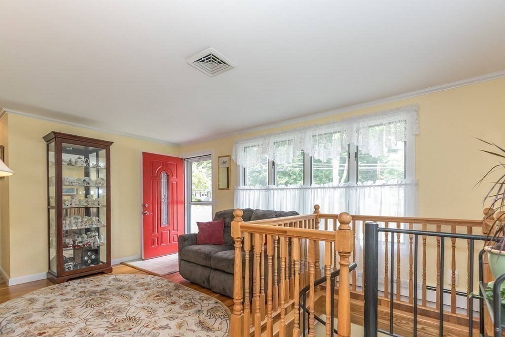 7 Baldwin Road Billerica, MA 01821 - Photo 15 of 35