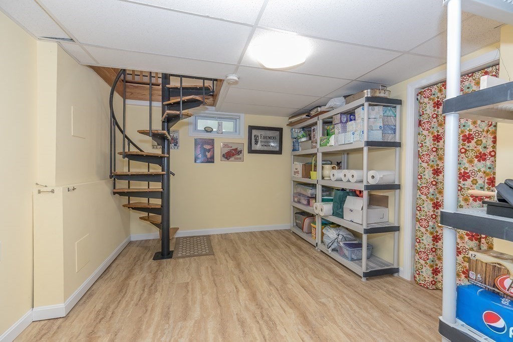 7 Baldwin Road Billerica, MA 01821 - Photo 25 of 35