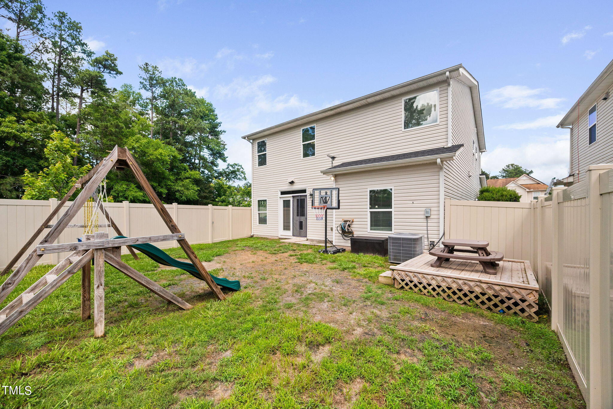 141 Daneborg Road Durham, NC 27703 - Photo 26 of 28 35-web-or-mls-141-daneborg-rd