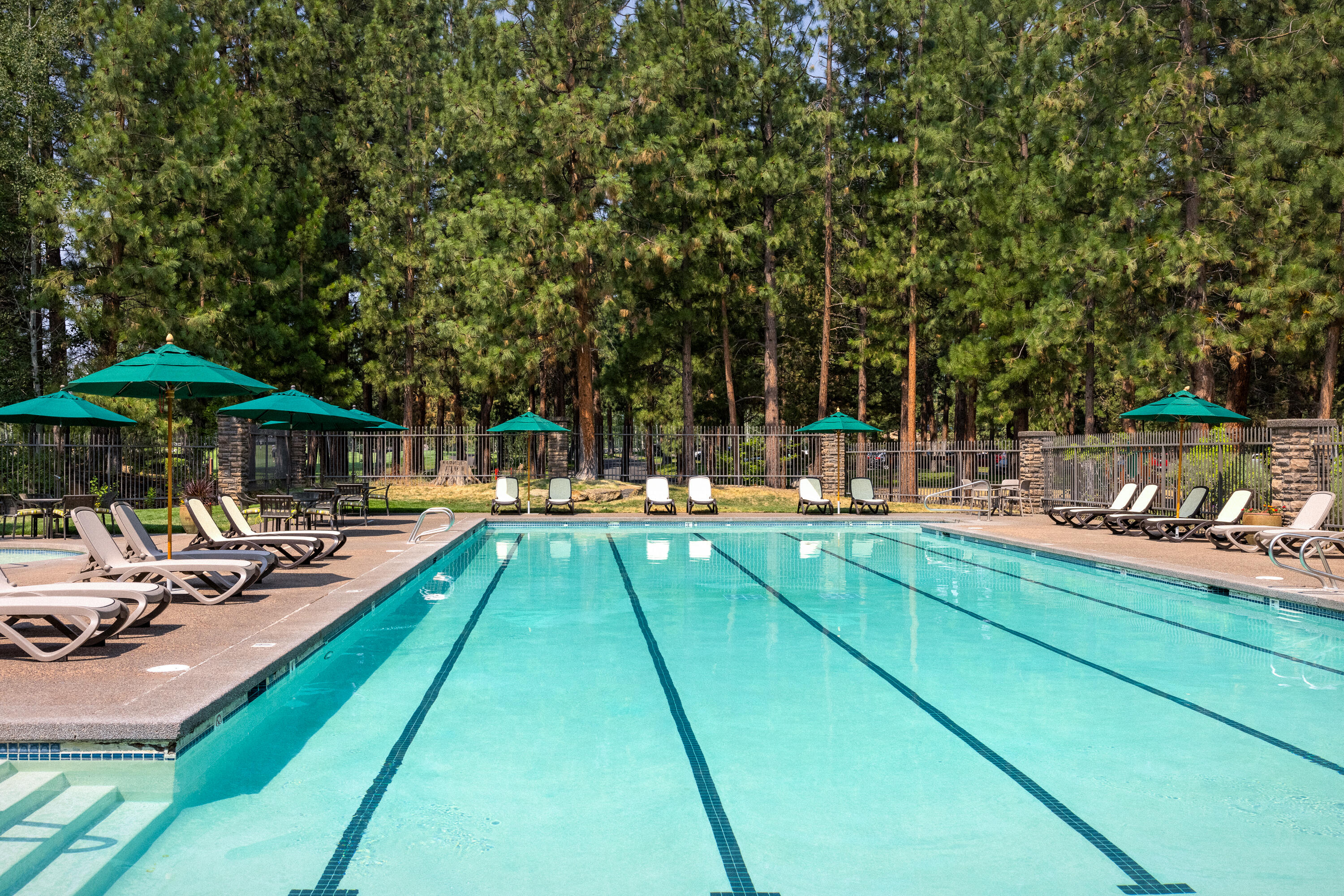 61878 Fall Creek Loop Bend, OR 97702 - Photo 46 of 49 Broken Top Pool
