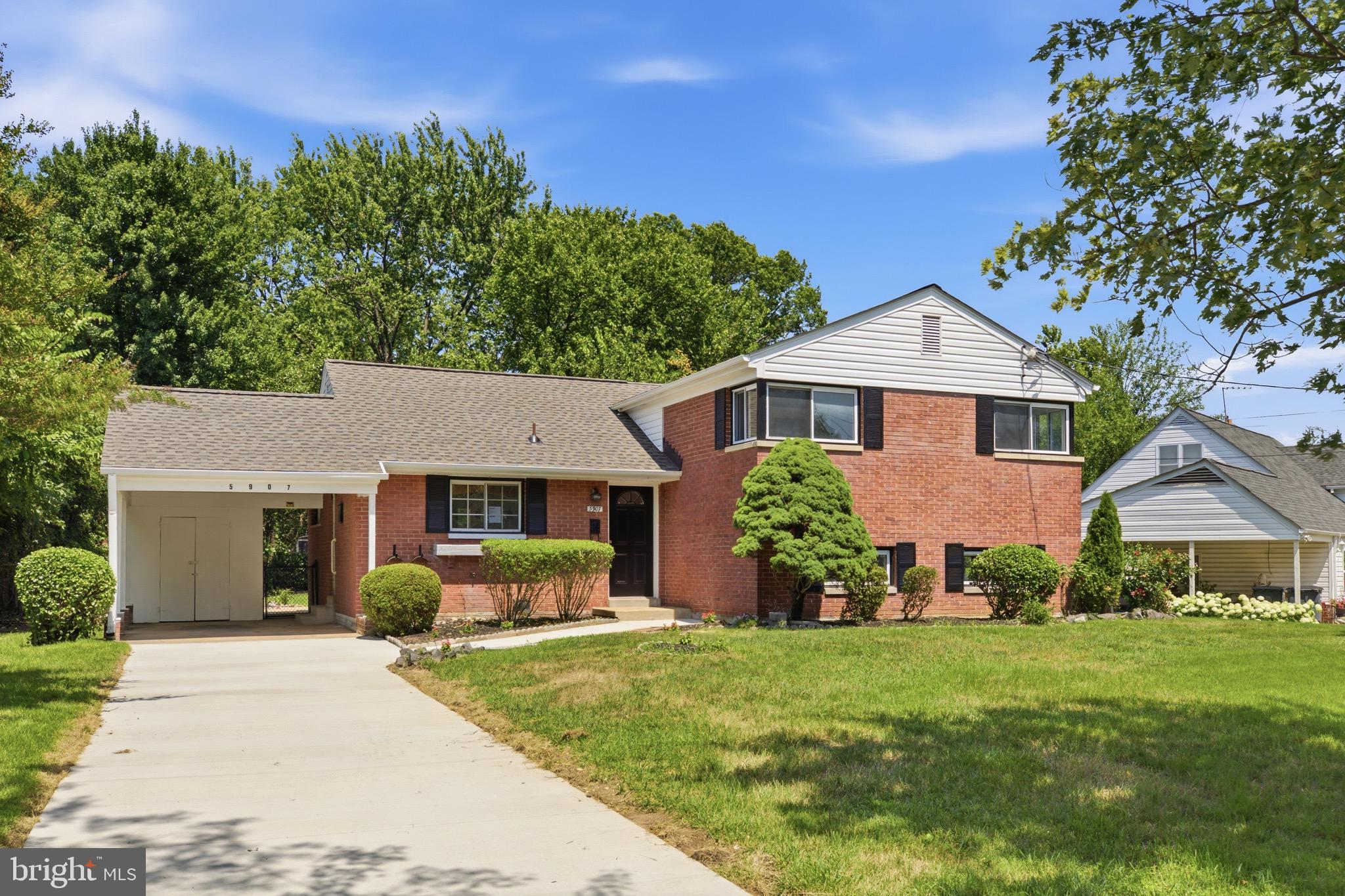 5907 Camberly Avenue Springfield, VA 22150 - Photo 3 of 37