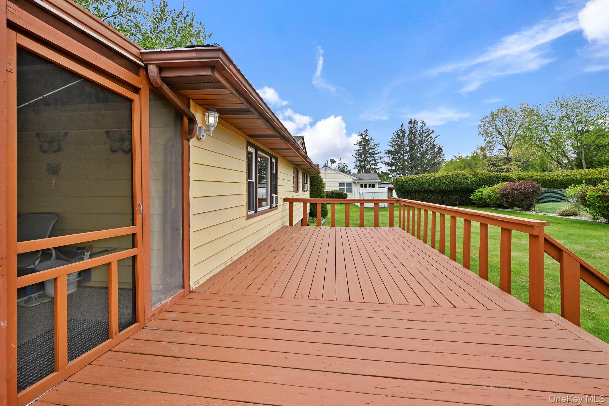 93 Fairmont Road Mahopac, NY 10541 - Photo 25 of 37 a balcony with view of wooden floor