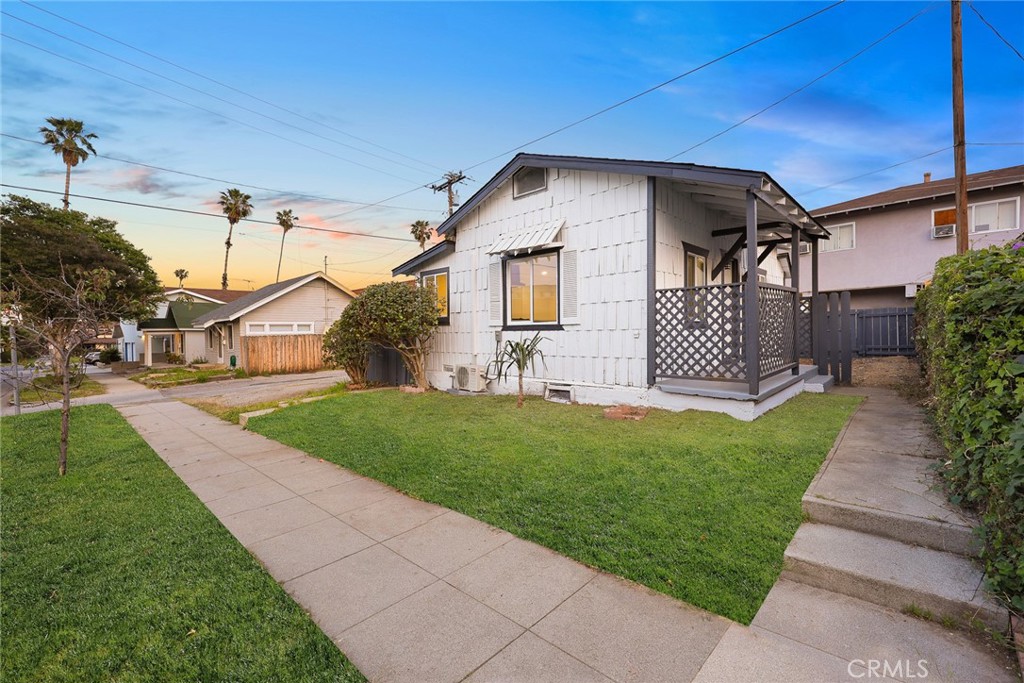 1412 Larch Street Alhambra, CA 91801 - Photo 5 of 33