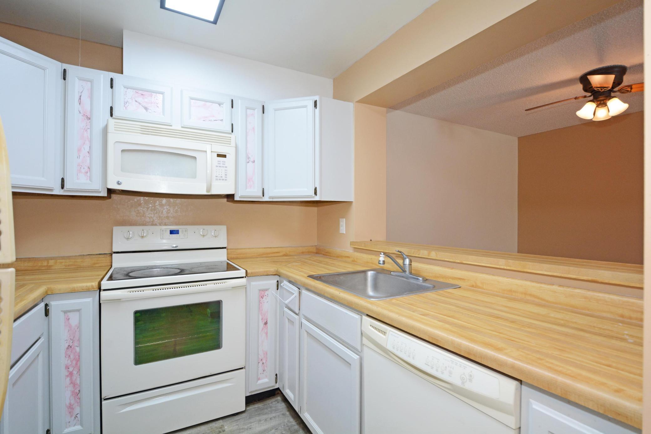 2076 Pathways Drive, Unit 1 St. Paul, MN 55119 - Photo 4 of 22