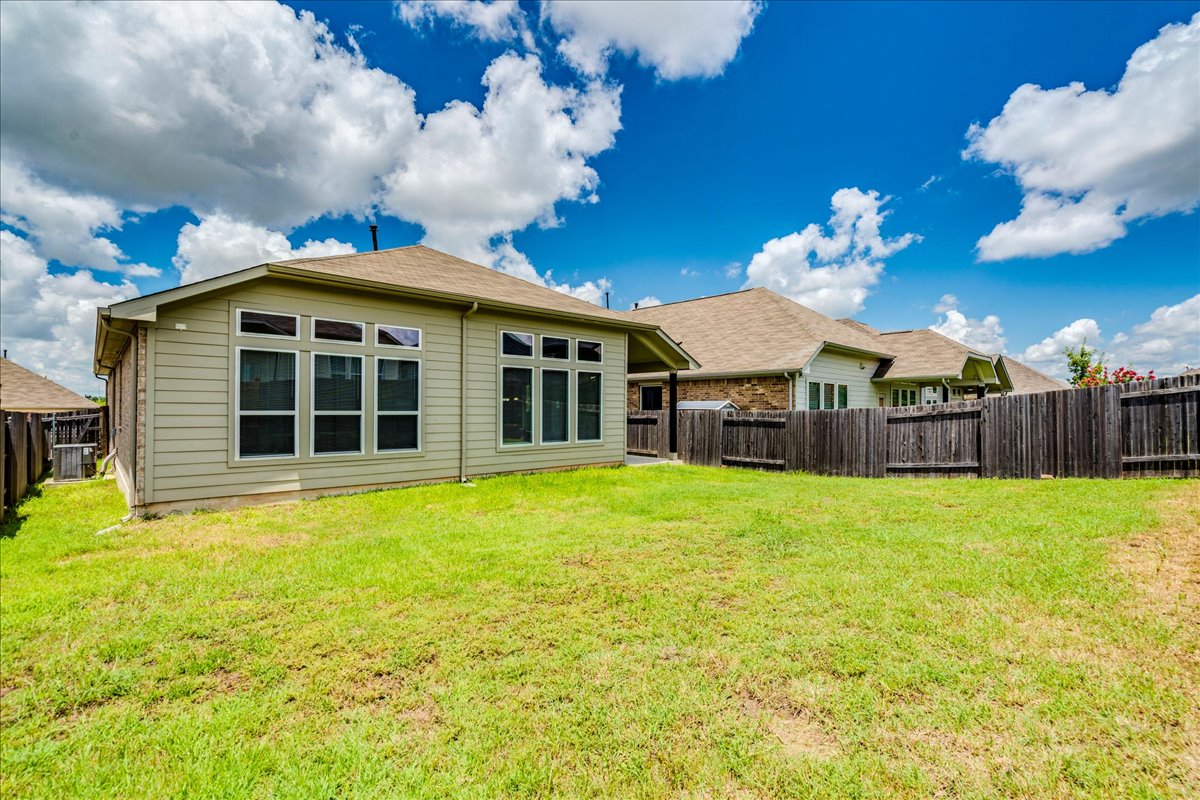 275 Cherrystone Loop Buda, TX 78610 - Photo 31 of 33 Backyard