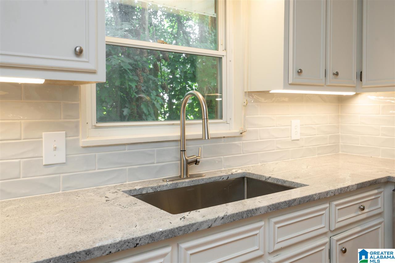 1635 Cresthill Road Birmingham, AL 35213 - Photo 17 of 48 Gallery Image 17