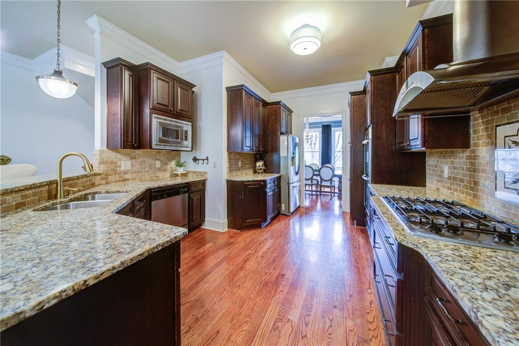 3527 Peacock Road Alpharetta, GA 30004 - Photo 7 of 26