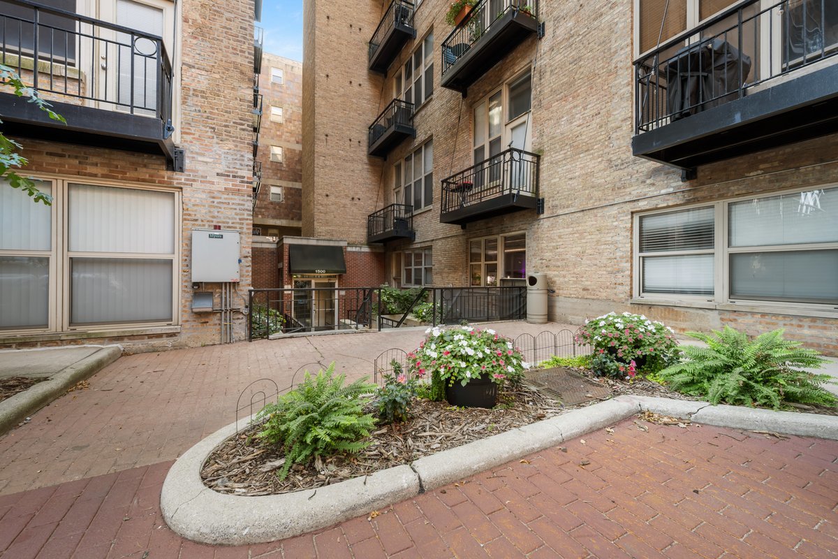 1500 West Monroe Street, Unit 409 Chicago, IL 60607 - Photo 17 of 22