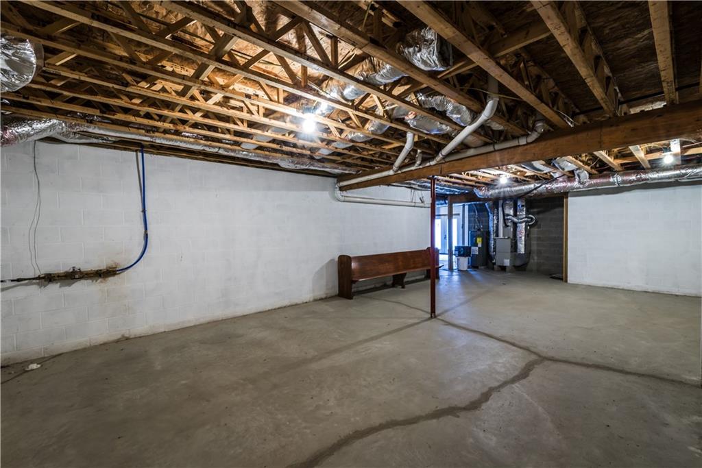 147 Heeter Road Knox, PA 16232 - Photo 31 of 40 a view of a room with gym equipment