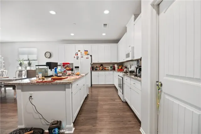 $549,999 | 2219 Albatross Way, San Jacinto, CA 92582