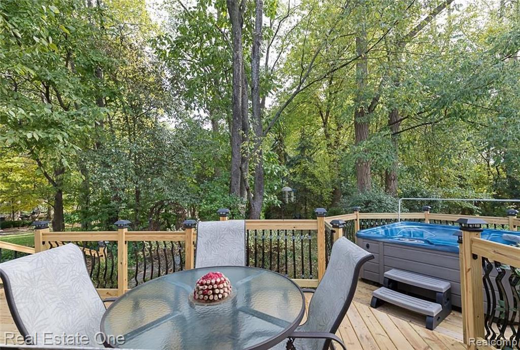 3861 Beechcrest Road Rochester Hills, MI 48309 - Photo 11 of 29