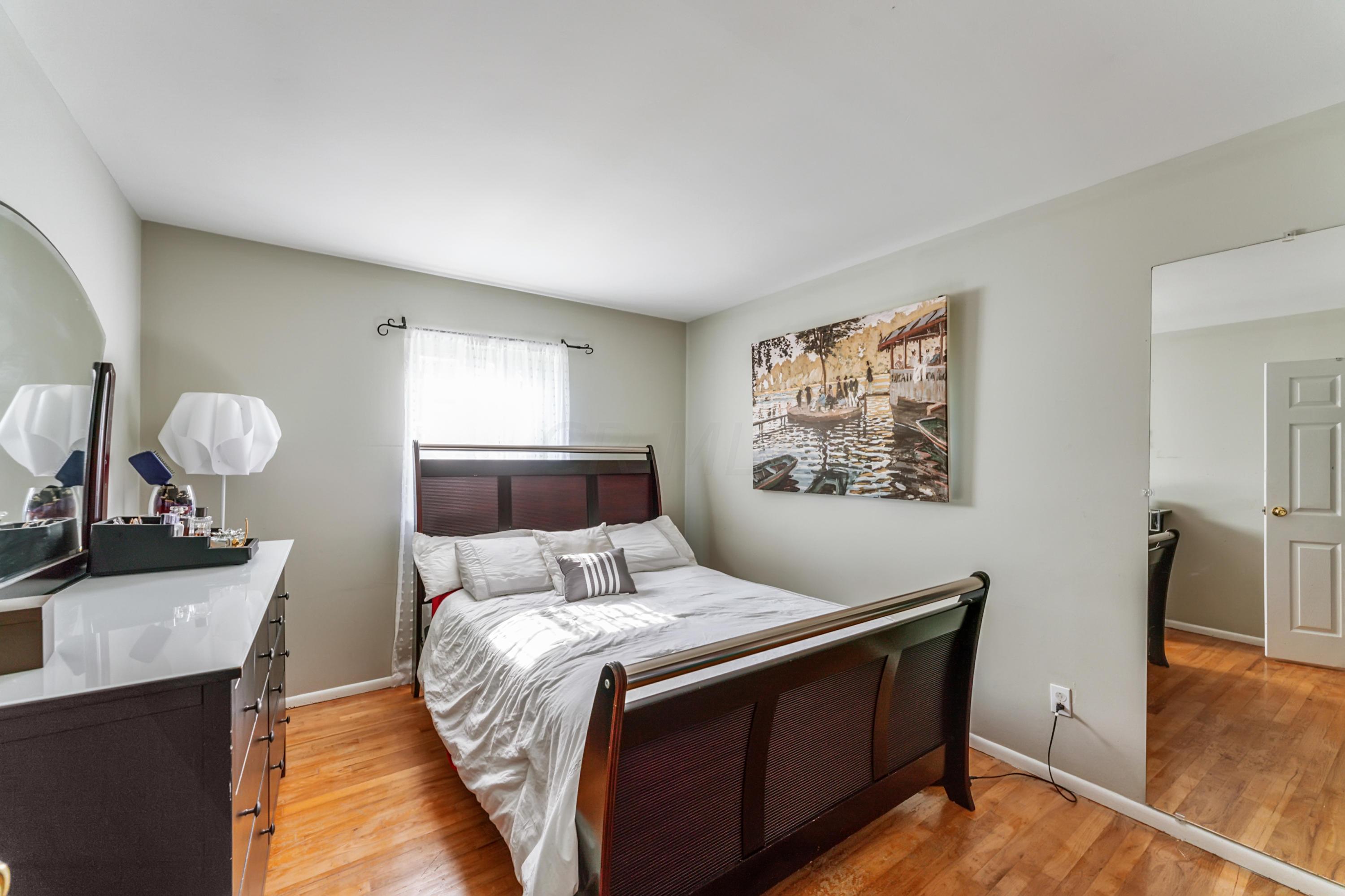 6329 Karl Road Columbus, OH 43229 - Photo 11 of 25 Gallery Image 11