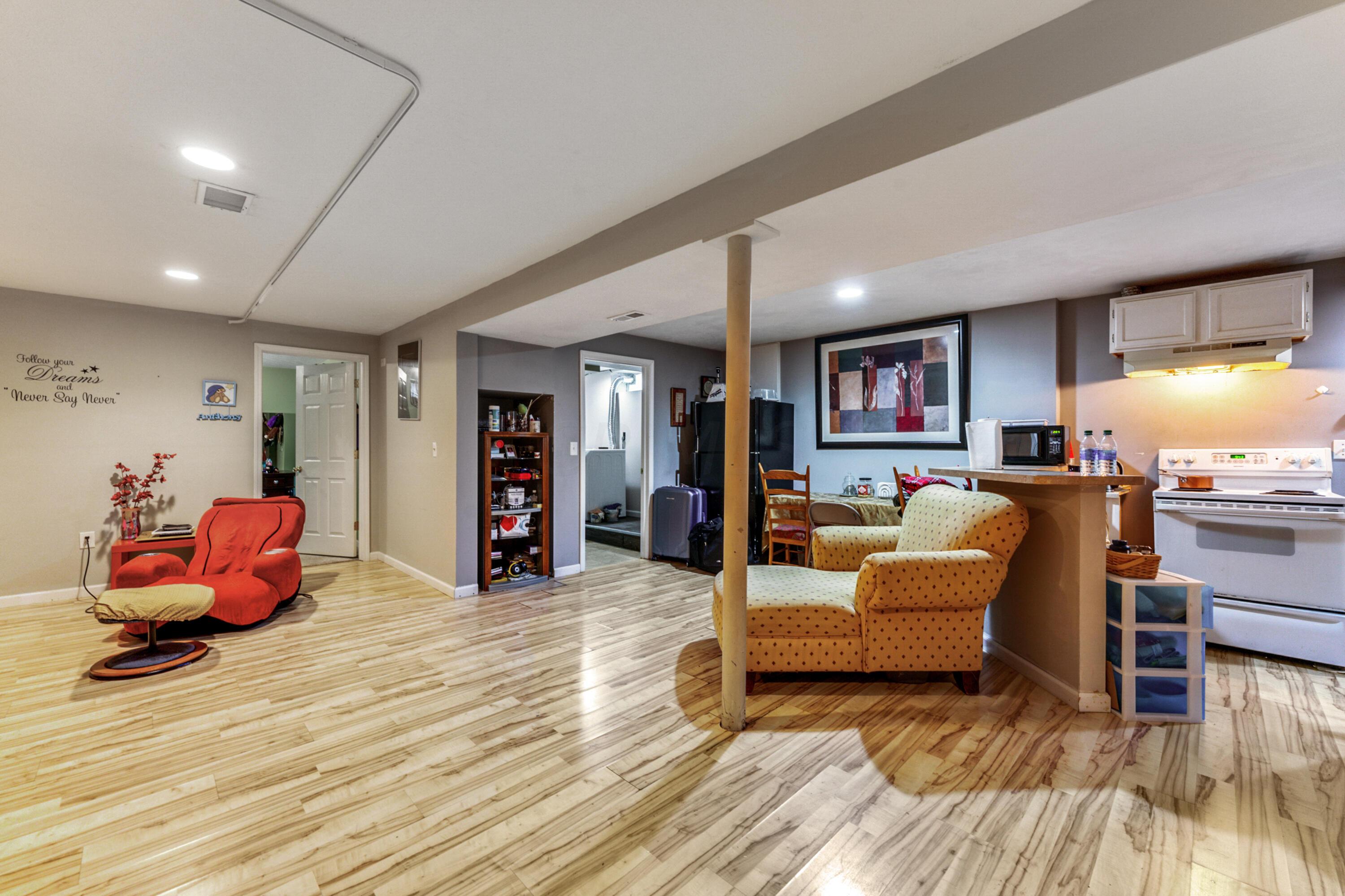 6329 Karl Road Columbus, OH 43229 - Photo 13 of 25 Gallery Image 13