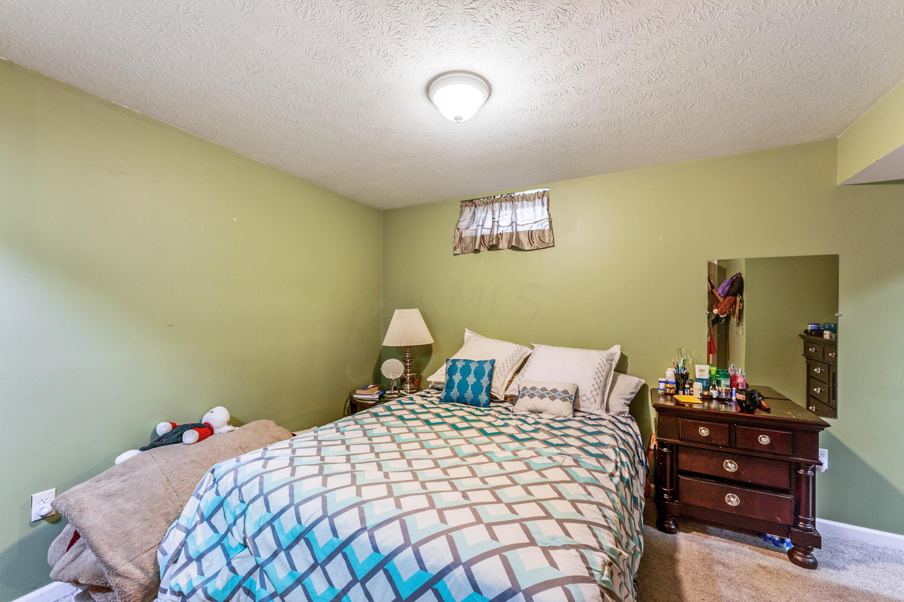 6329 Karl Road Columbus, OH 43229 - Photo 17 of 25 Gallery Image 17