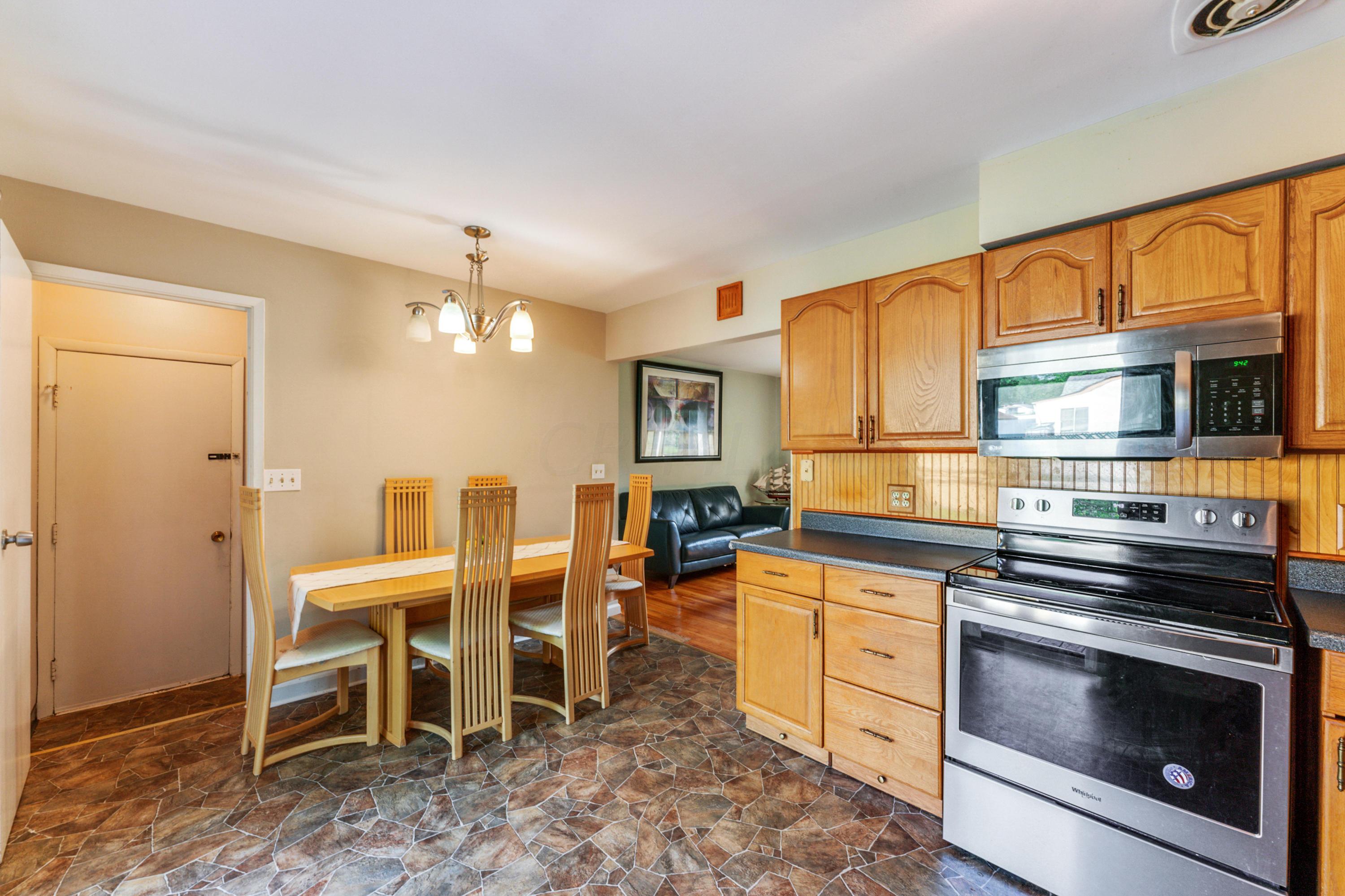 6329 Karl Road Columbus, OH 43229 - Photo 5 of 25 Gallery Image 5