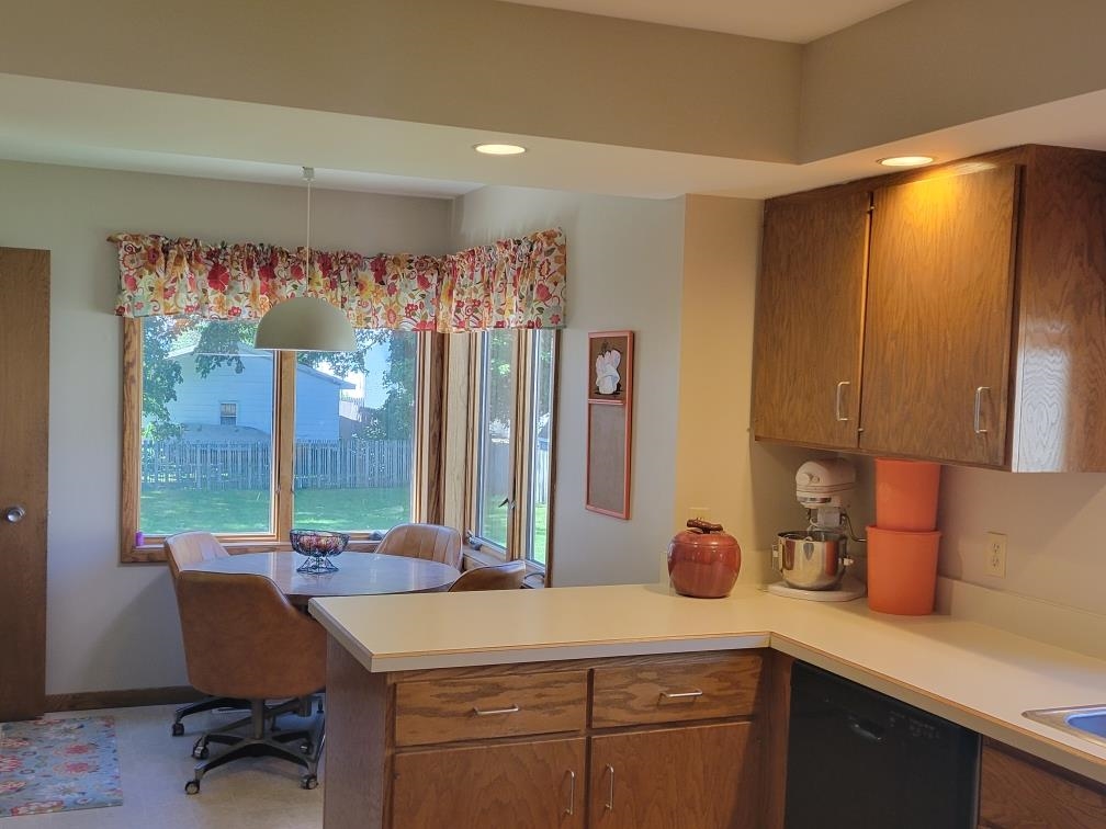 2128 3rd Street Bay City, MI 48708 - Photo 6 of 37