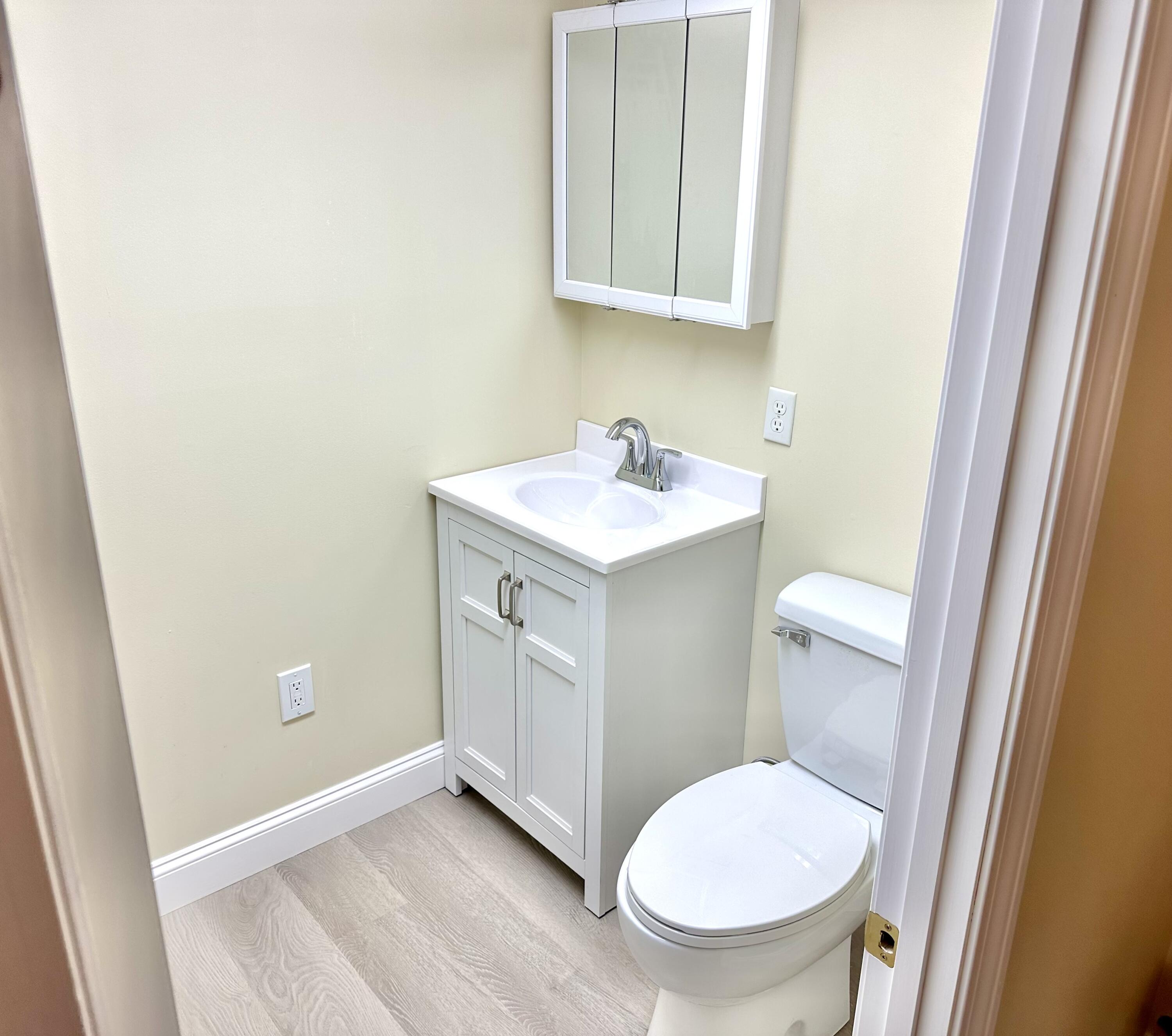 6 Juniper Lane Westbrook, ME 04092 - Photo 20 of 34 Half Bath