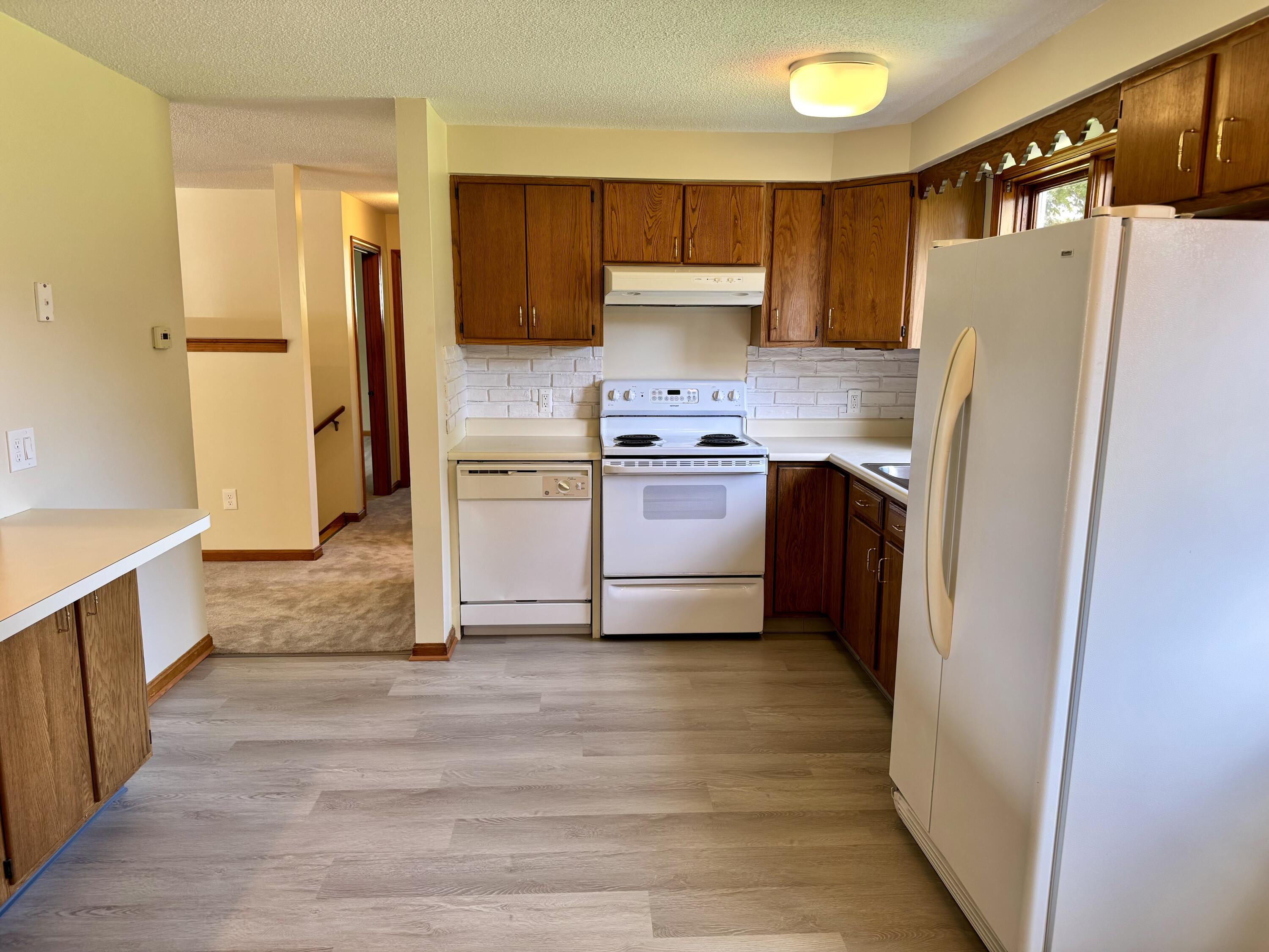 6 Juniper Lane Westbrook, ME 04092 - Photo 4 of 34 Kitchen