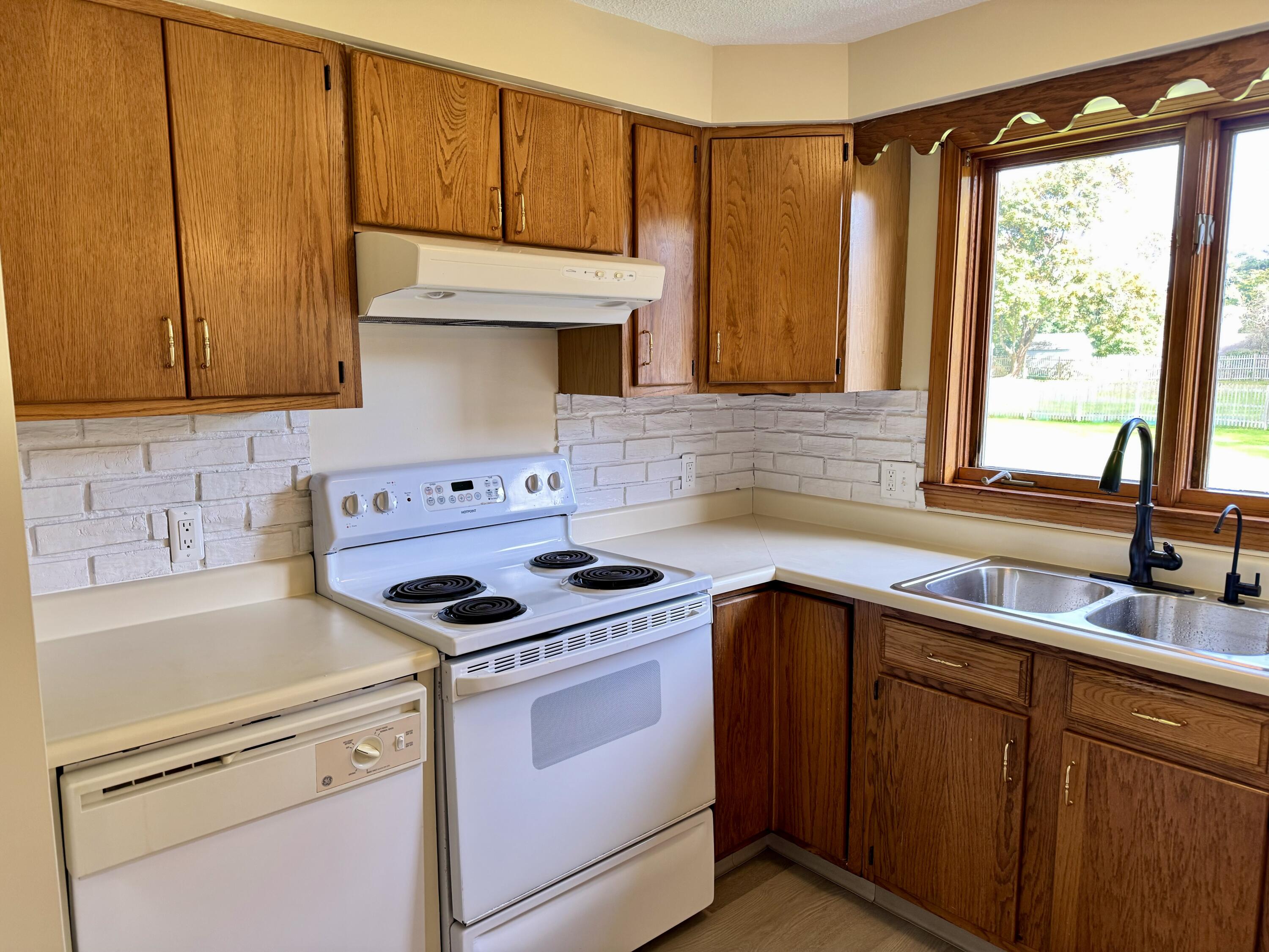 6 Juniper Lane Westbrook, ME 04092 - Photo 5 of 34 Kitchen