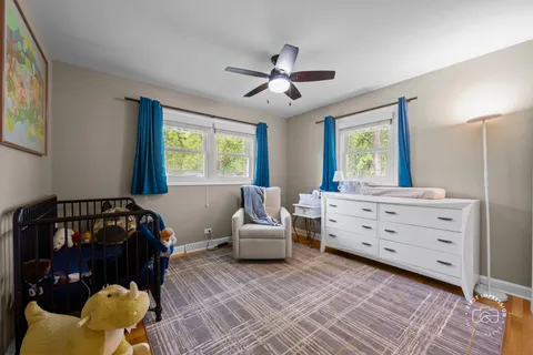 $675,000 | 325 Hemlock Lane, Naperville, IL 60540