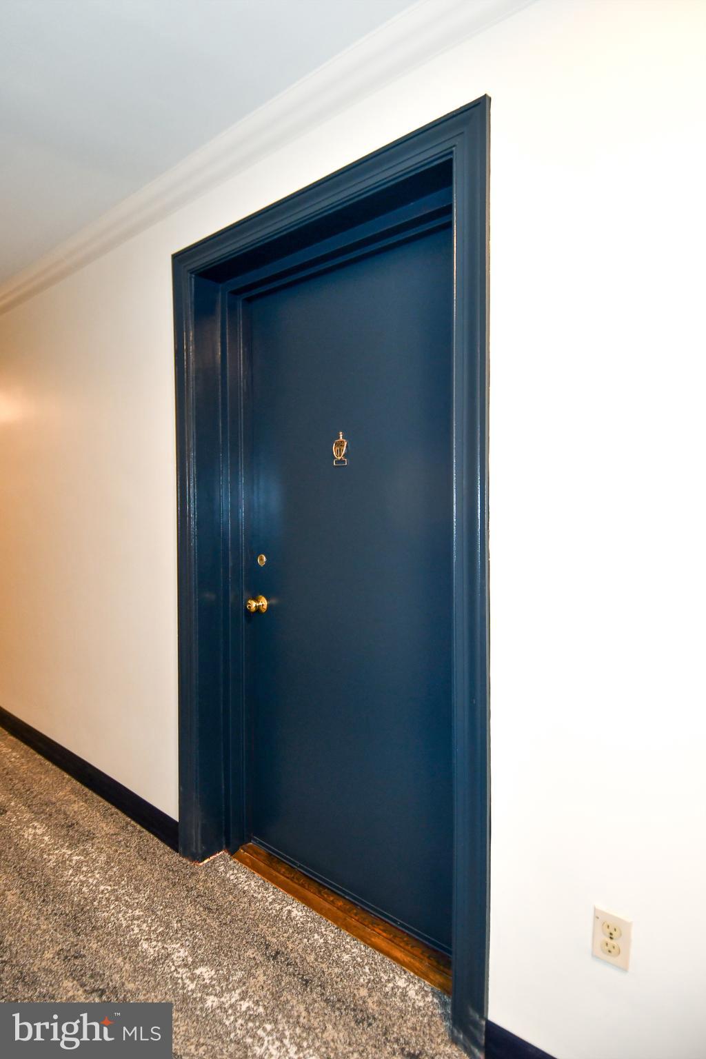 1200 South Arlington Ridge Road, Unit 704 Arlington, VA 22202 - Photo 20 of 30 Front Door