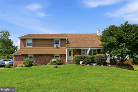 $615,000 | 337 Middle Holland Road, Southampton, PA 18966