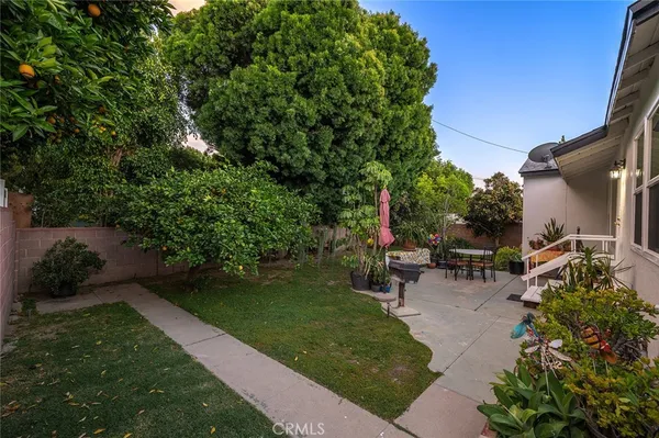 $980,000 | 6440 Petit Avenue, Van Nuys, CA 91406