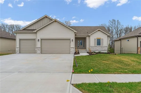 $635,000 | 13997 South Landon Street, Olathe, KS 66061