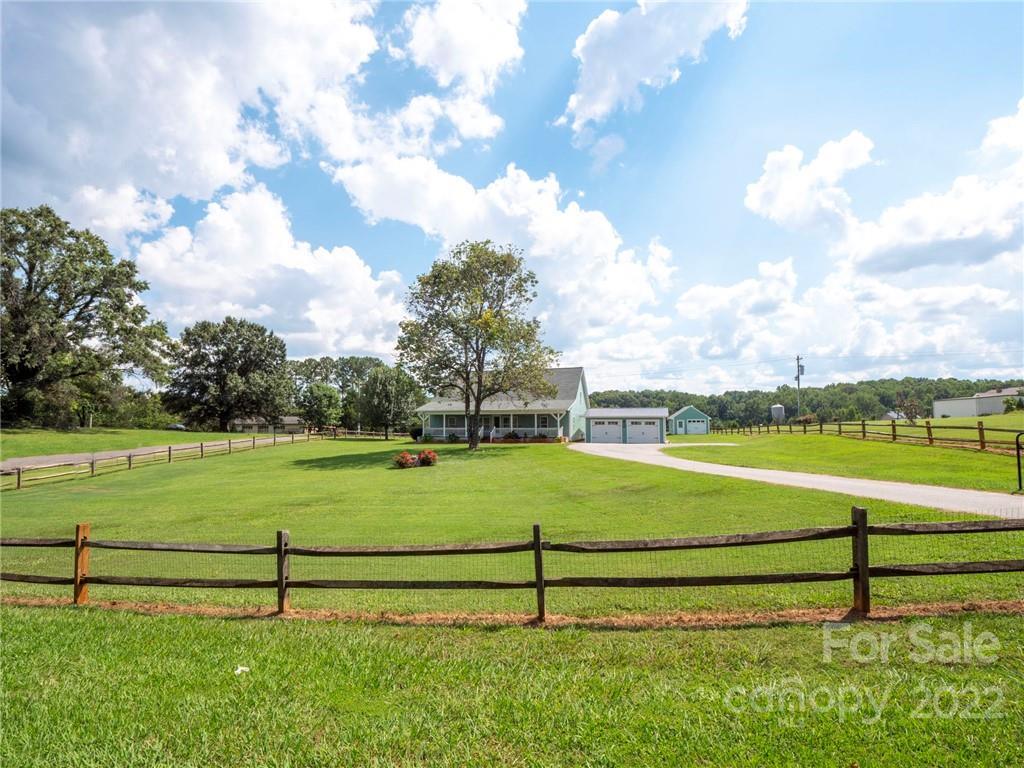 10201 Archer Road Davidson, NC 28036 - Photo 6 of 45 Gallery Image 6