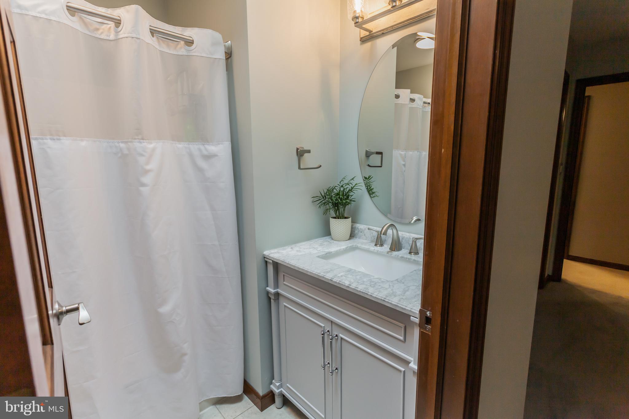 1000 Hunters Road Mohnton, PA 19540 - Photo 19 of 37 Master Bath