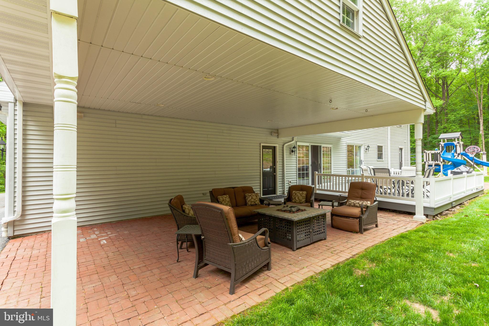 1000 Hunters Road Mohnton, PA 19540 - Photo 28 of 37 Covered Brick Patio