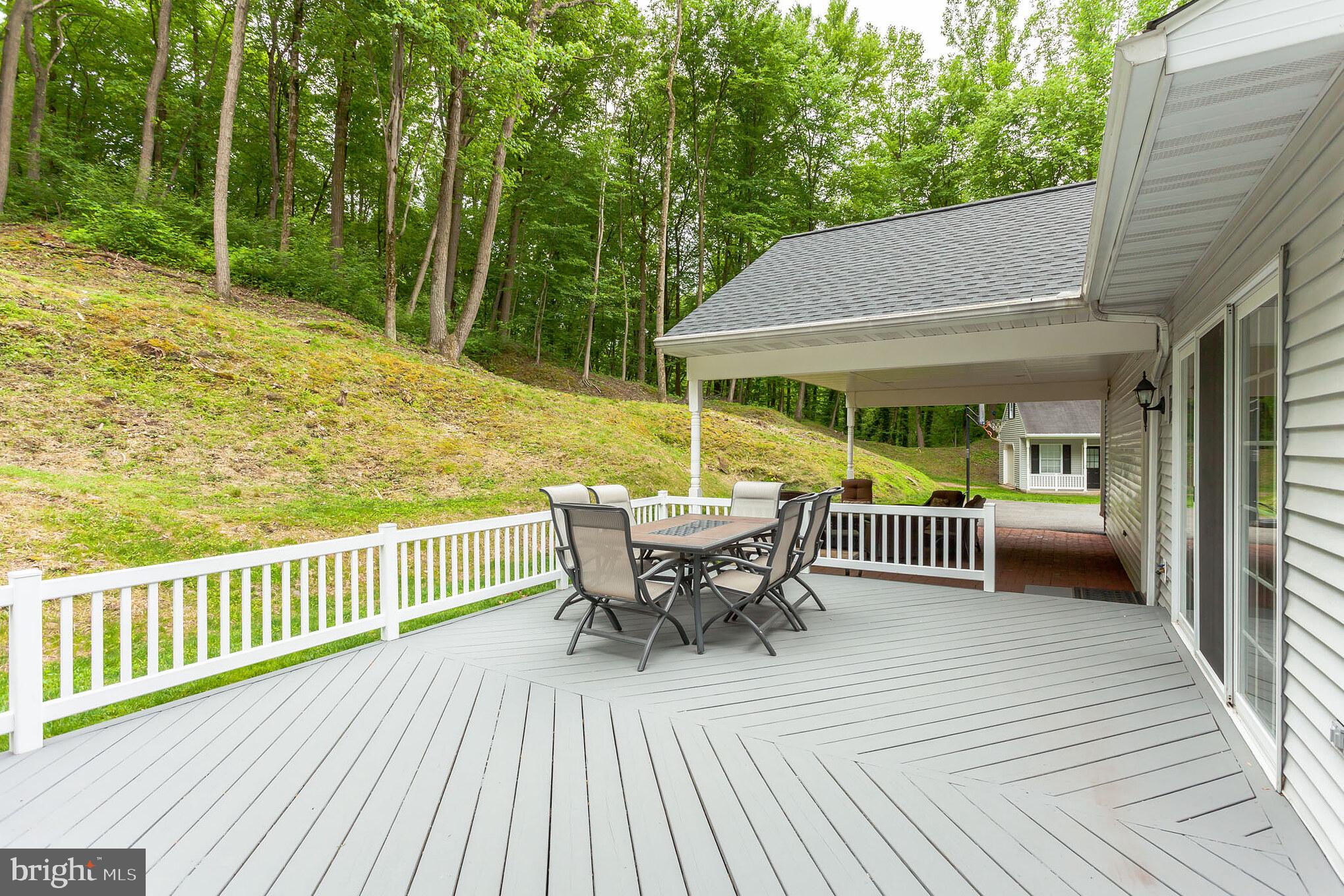1000 Hunters Road Mohnton, PA 19540 - Photo 31 of 37 Large Spacious Deck