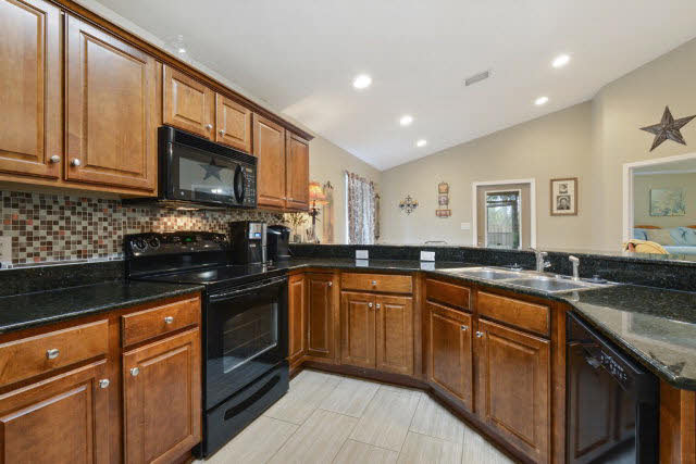 7150 Raintree Lane Gulf Shores, AL 36542 - Photo 7 of 15 Kitchen